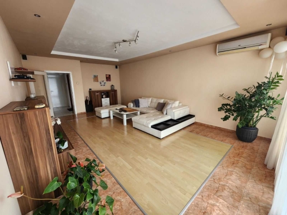 Етаж от къща в Пловдив, Въстанически - 140 кв.м за 1750 €/кв.м - Снимка #1