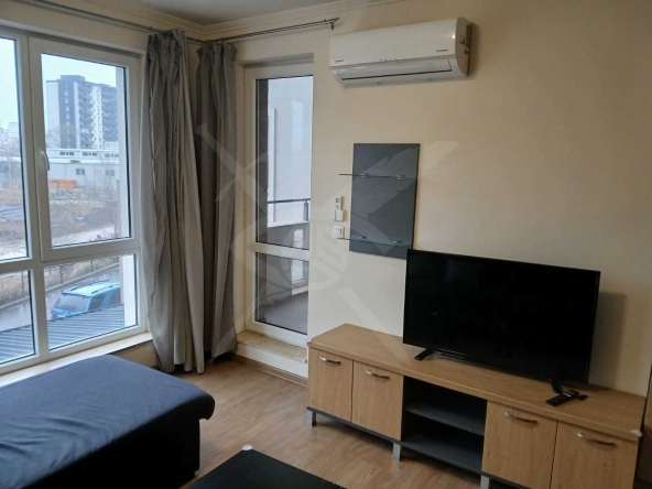 Дава се под наем Двустаен апартамент в Пловдив, Тракия - 73 кв.м за 548.25 € - Снимка #1