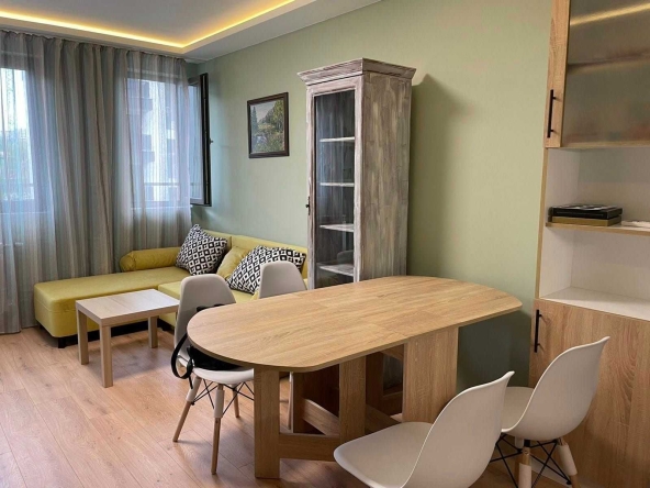 Дава се под наем Тристаен апартамент в София, Сердика - 80 кв.м за 668.1 € - Снимка #1
