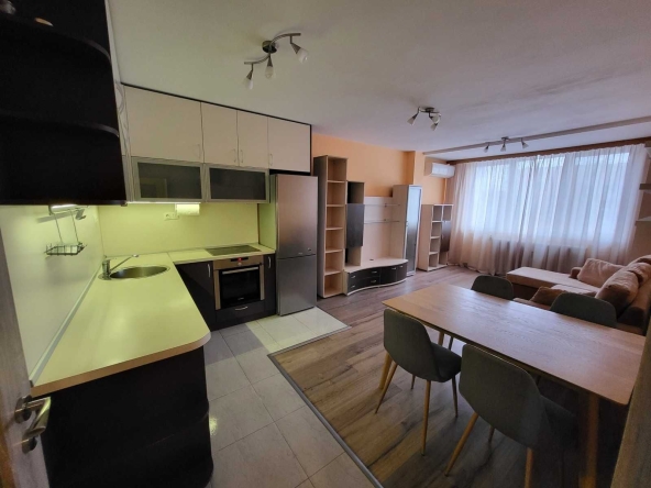 Дава се под наем Тристаен апартамент в София, Красна поляна 1 - 75 кв.м за 638.01 € - Снимка #1