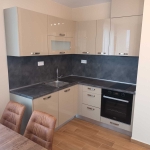 Дава се под наем Тристаен апартамент в София, Изток - 80 кв.м за 739.5 € - Снимка #1