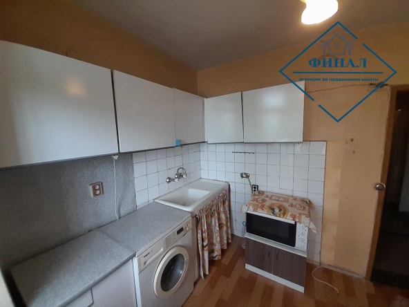 Двустаен апартамент в Шумен, Добруджански - 68 кв.м за 1125 €/кв.м - Снимка #1