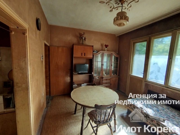 Етаж от къща в Асеновград - 120 кв.м за 734 €/кв.м - Снимка #1