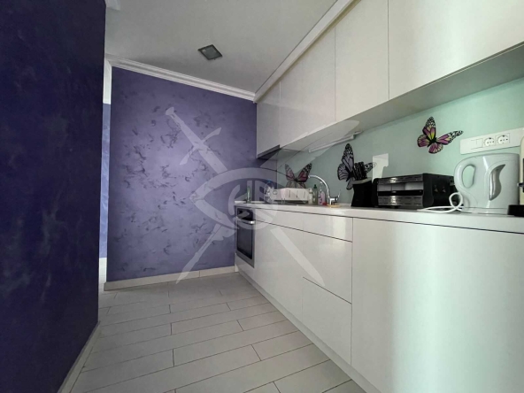 Тристаен апартамент в к.к. Елените - 100 кв.м за 1056 €/кв.м - Снимка #1