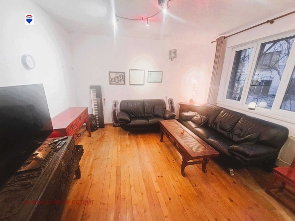 Дава се под наем Тристаен апартамент в Русе, Център - 100 кв.м за 498.27 € - Снимка #1