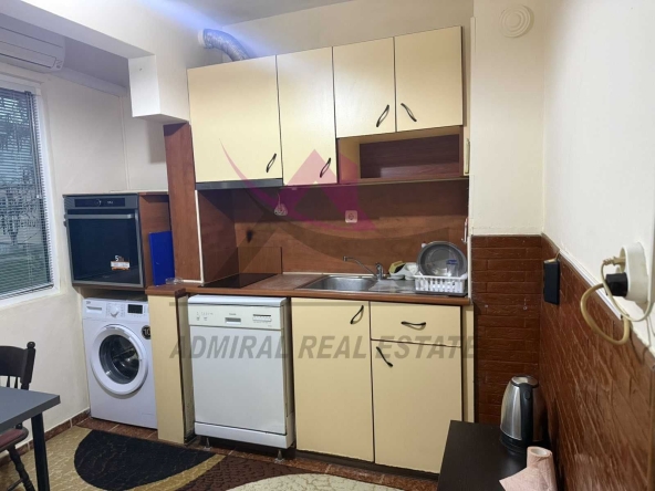 Дава се под наем Тристаен апартамент в Варна, Базар Левски - 63 кв.м за 458.49 € - Снимка #1