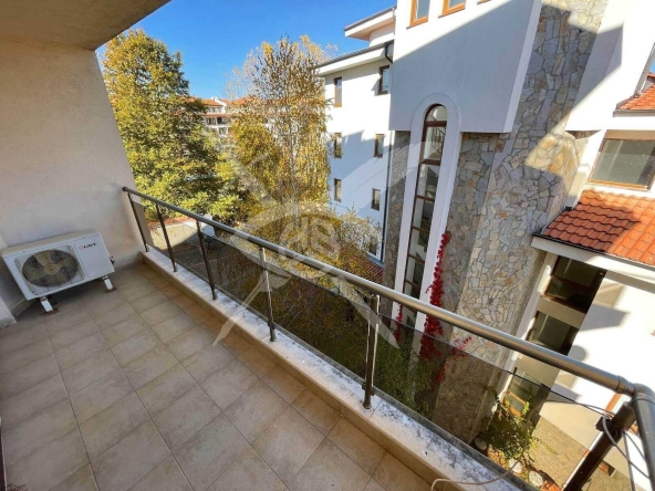 Двустаен апартамент в к.к. Слънчев бряг - 105 кв.м за 534 €/кв.м - Снимка #1