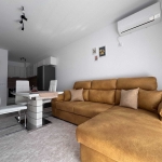 Дава се под наем Двустаен апартамент в Бургас, Възраждане - 80 кв.м за 561 € - Снимка #1