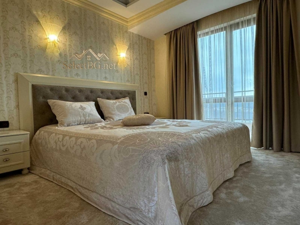 Тристаен апартамент в Велико Търново, Център - 101 кв.м за 1832 €/кв.м - Снимка #1