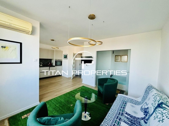 Дава се под наем Едностаен апартамент в Бургас, Център - 49 кв.м за 433.5 € - Снимка #1