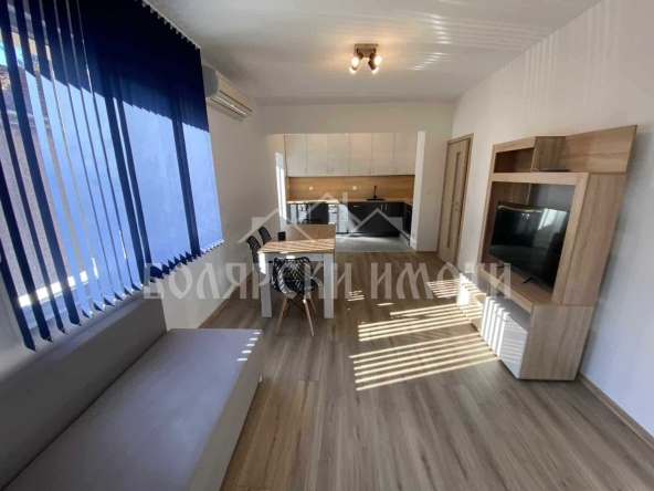 Дава се под наем Четиристаен апартамент в Велико Търново, Център - 100 кв.м за 498.27 € - Снимка #1