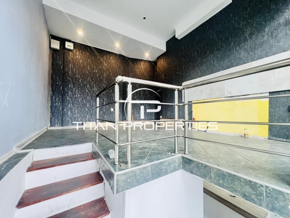 Дава се под наем Магазин в Бургас, Център - 30 кв.м за 248.88 € - Снимка #1