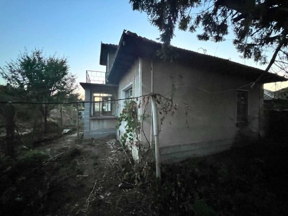 Къща в Велико Търново, Акация - 250 кв.м за 200 €/кв.м - Снимка #1