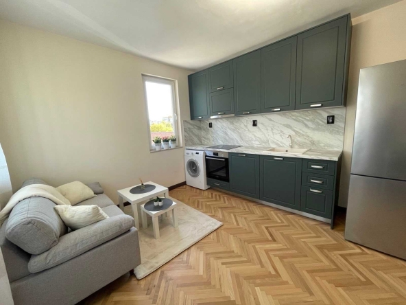 Тристаен апартамент в Пловдив, Кючук Париж - 65 кв.м за 1924 €/кв.м - Снимка #1