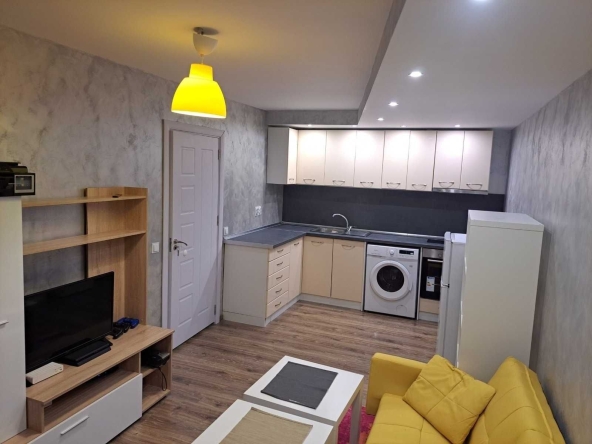 Дава се под наем Двустаен апартамент в София, Люлин - център - 65 кв.м за 408 € - Снимка #1