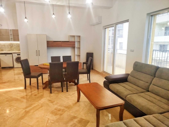 Дава се под наем Двустаен апартамент в Асеновград - 100 кв.м за 398.82 € - Снимка #1