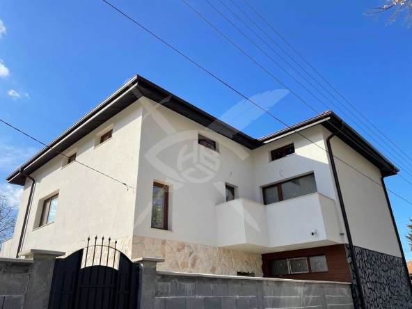 Къща в с. Куртово Конаре, Област Пловдив - 264 кв.м за 962 €/кв.м - Снимка #1