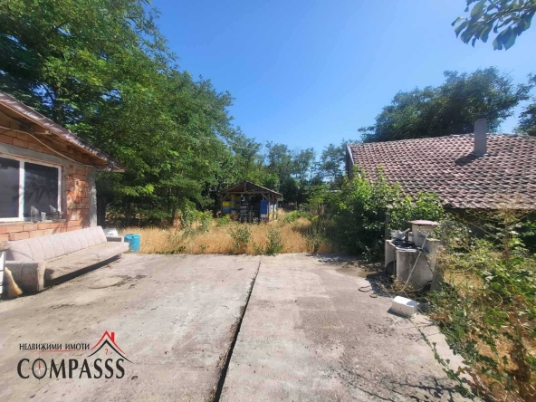 Къща в с. Кардам, Област Добрич - 295 кв.м за 121 €/кв.м - Снимка #1