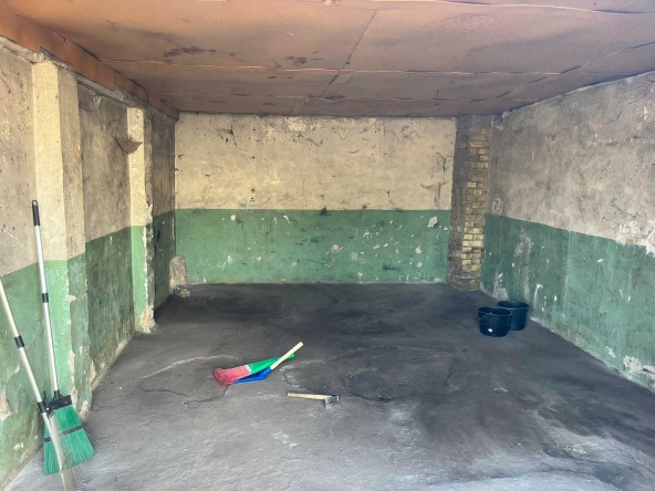 Дава се под наем Гараж / Паркомясто в Търговище, Промишлена зона - 25 кв.м за 99.45 € - Снимка #1