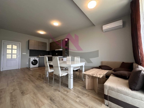 Дава се под наем Тристаен апартамент в Варна, м-т Траката - 100 кв.м за 648.21 € - Снимка #1
