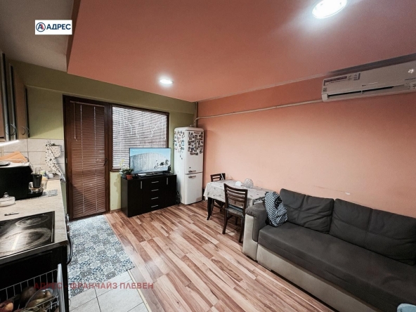 Едностаен апартамент в Враца, Дъбника - 42 кв.м за 771 €/кв.м - Снимка #1