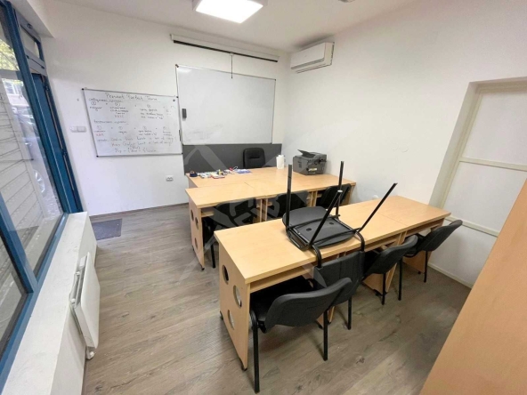 Офис в Пловдив, Христо Смирненски - 21 кв.м за 1667 €/кв.м - Снимка #1