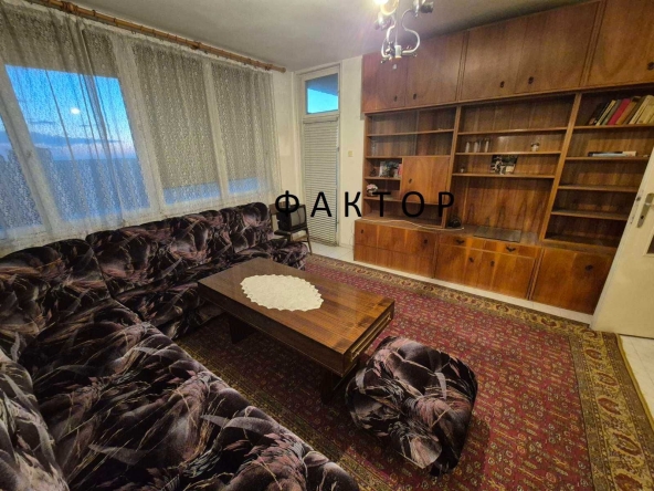 Тристаен апартамент в Чирпан - 95 кв.м за 483 €/кв.м - Снимка #1