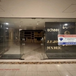 Магазин в Русе, Център - 62 кв.м за 592 €/кв.м - Снимка #1