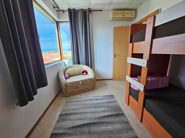 Тристаен апартамент в к.к. Слънчев бряг - 77 кв.м за 586 €/кв.м - Снимка #1