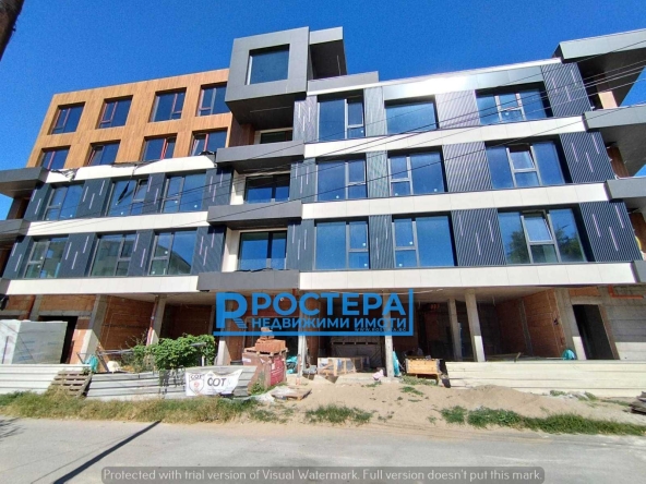 Тристаен апартамент в Търговище, Боровец - 90 кв.м за 1303 €/кв.м - Снимка #1