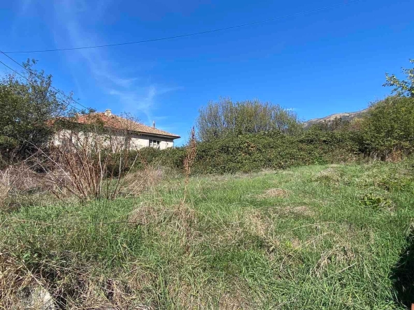 Парцел в Карлово - 830 кв.м за 20 €/кв.м - Снимка #1