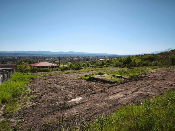 Парцел в Казанлък - 910 кв.м за 73 €/кв.м - Снимка #1