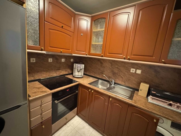 Двустаен апартамент в София, Белите брези - 51 кв.м за 2009 €/кв.м - Снимка #1
