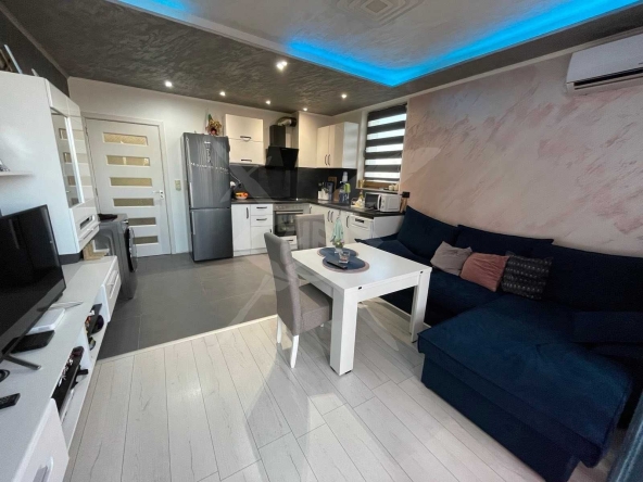 Двустаен апартамент в Пловдив, Беломорски - 77 кв.м за 994 €/кв.м - Снимка #1