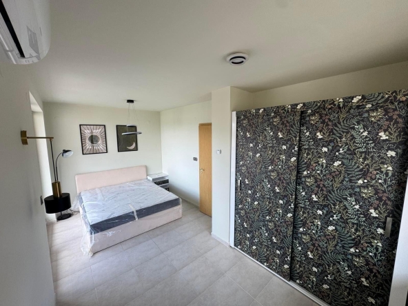 Дава се под наем Двустаен апартамент в София, Витоша - 79 кв.м за 598.23 € - Снимка #1