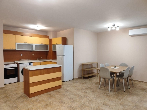 Дава се под наем Тристаен апартамент в Варна, Нептун - 110 кв.м за 698.19 € - Снимка #1