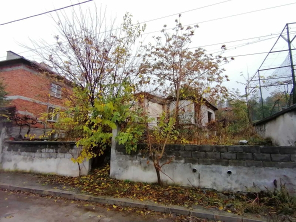 Парцел в Карнобат - 450 кв.м за 26 €/кв.м - Снимка #1