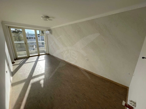 Едностаен апартамент в к.к. Слънчев бряг - 51 кв.м за 702 €/кв.м - Снимка #1