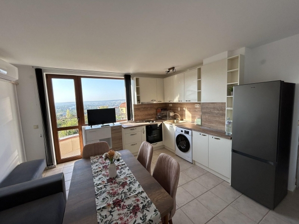 Дава се под наем Двустаен апартамент в Варна, Аспарухово - 70 кв.м за 350 € - Снимка #1