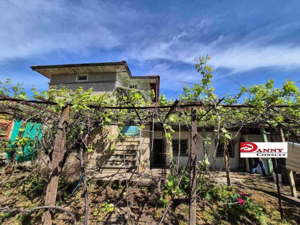 Къща в Велико Търново, Акация - 110 кв.м за 464 €/кв.м - Снимка #1