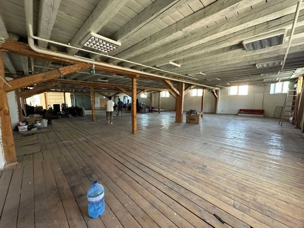 Дава се под наем Офис в Пловдив, Център - 350 кв.м за 1428 € - Снимка #1