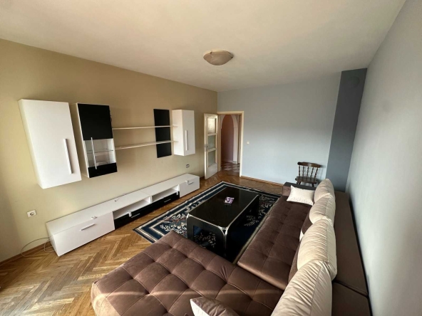 Дава се под наем Двустаен апартамент в Варна, Левски - 74 кв.м за 448.8 € - Снимка #1