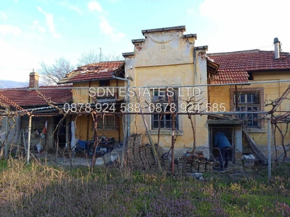 Къща в с. Дъбово, Област Стара Загора - 100 кв.м за 332 €/кв.м - Снимка #1