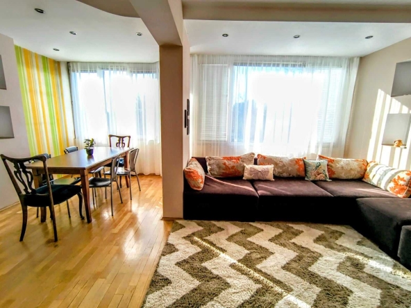 Дава се под наем Тристаен апартамент в Пловдив, Тракия - 100 кв.м за 488.58 € - Снимка #1