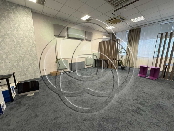 Дава се под наем Офис в София, Младост 1 - 51 кв.м за 398.82 € - Снимка #1