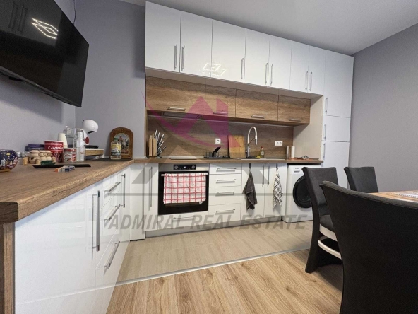 Дава се под наем Двустаен апартамент в Варна, м-т Кочмар - 62 кв.м за 598.23 € - Снимка #1