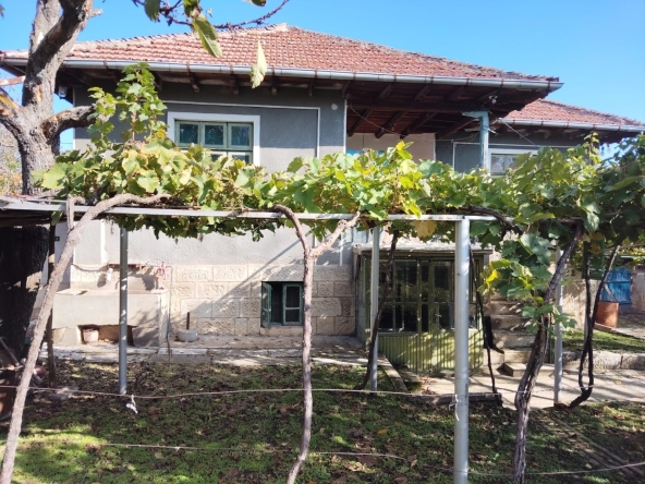 Къща в Русе, Родина 1 - 120 кв.м за 187 €/кв.м - Снимка #1