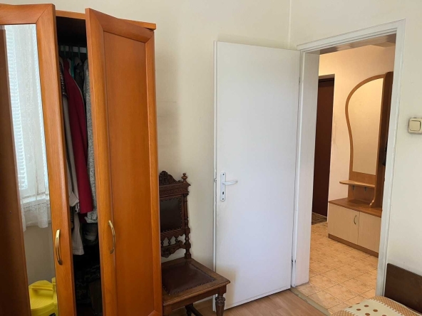 Двустаен апартамент в София, Гоце Делчев - 50 кв.м за 1428 €/кв.м - Снимка #1