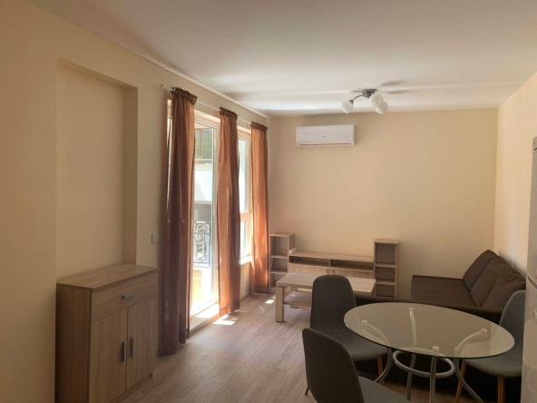 Дава се под наем Двустаен апартамент в София, Хиподрума - 65 кв.м за 473.79 € - Снимка #1
