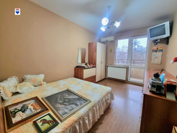 Тристаен апартамент в Русе, Възраждане - 86 кв.м за 1062 €/кв.м - Снимка #1